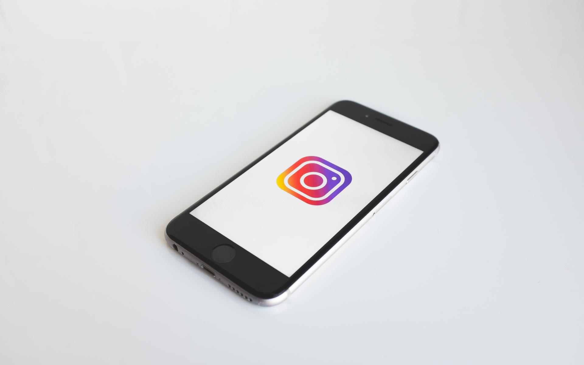 Instagram Şifreleri Okunabilir Durumda